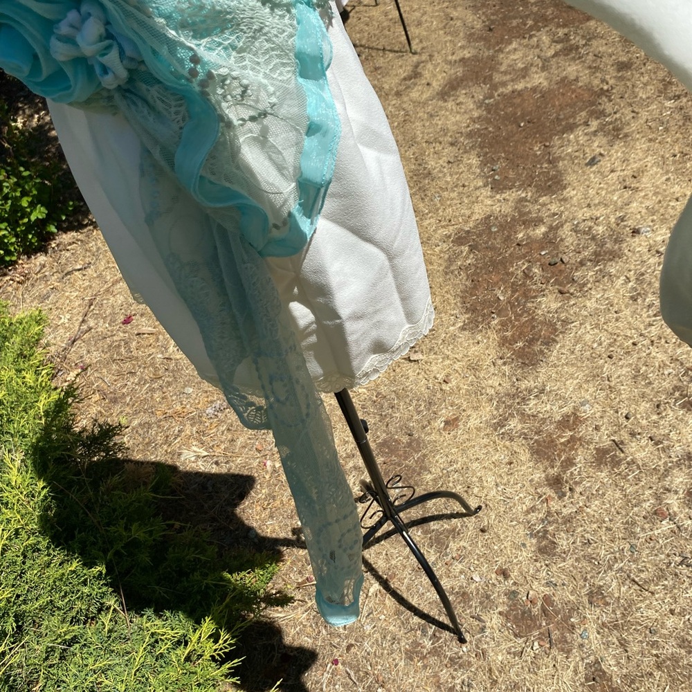 Kreativekristen Artisan turquoise embellished lace cumbetbun Belt - Picture 12 of 12
